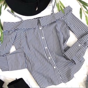 A Byer off the shoulder blouse. Oxford stripe. Cornflower blue Junior large.NWOT